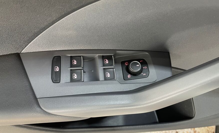 VOLKSWAGEN T-CROSS CONNECT